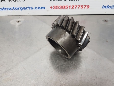 Deutz D7807c, 06, 07, Dx 3.90, Dx3.70, D6806 Transmission Gear Z 19 04306932 - عمود الكردان - جرار: صورة 3 Deutz D7807c, 06, 07, Dx 3.90, Dx3.70, D6806 Transmission Gear Z 19 04306932 - عمود الكردان - جرار: صورة 3