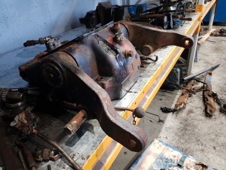 Deutz Dx Series Dx110, Dx85, Dx90, Dx120 Lift Cover Complete K4340648 - نظام الهيدروليك - جرار: صورة 5 Deutz Dx Series Dx110, Dx85, Dx90, Dx120 Lift Cover Complete K4340648 - نظام الهيدروليك - جرار: صورة 5