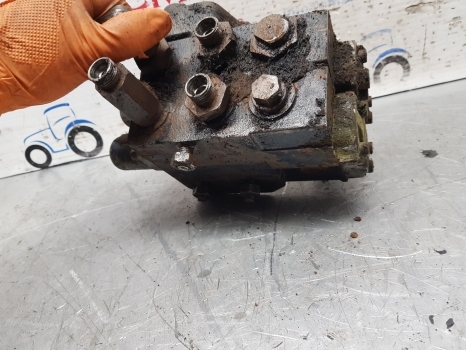 Deutz Dx110, Dx85, Dx90, Dx120 Hydraulic Spool Valve Kit Assy 04334431, 4320689 - صمام هيدروليكي - جرار: صورة 5 Deutz Dx110, Dx85, Dx90, Dx120 Hydraulic Spool Valve Kit Assy 04334431, 4320689 - صمام هيدروليكي - جرار: صورة 5