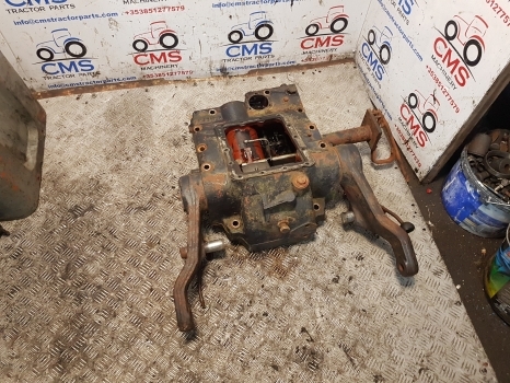 Deutz Dxbis110, 120, 85, 90 Hydraulic Lift Cover Assy 4337465r, 04331256 - نظام الهيدروليك - جرار: صورة 1 Deutz Dxbis110, 120, 85, 90 Hydraulic Lift Cover Assy 4337465r, 04331256 - نظام الهيدروليك - جرار: صورة 1
