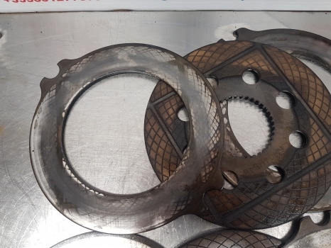 Fendt 818, 800 Series Brake Disc Kit 716150150500, 835100321071 - أقراص الفرامل: صورة 5 Fendt 818, 800 Series Brake Disc Kit 716150150500, 835100321071 - أقراص الفرامل: صورة 5