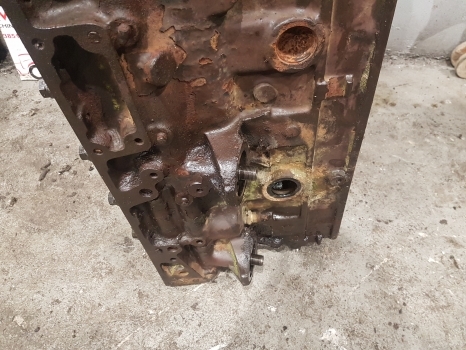Fiat 1180, 1180dt Engine Block 4673192, 4679122 - حاجز الاسطوانة - جرار: صورة 5 Fiat 1180, 1180dt Engine Block 4673192, 4679122 - حاجز الاسطوانة - جرار: صورة 5