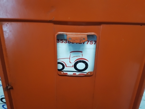 Fiat 980, 980dt Engine Bonnet. Hood, Check Measurament. - غطاء محرك المركبة - جرار: صورة 3 Fiat 980, 980dt Engine Bonnet. Hood, Check Measurament. - غطاء محرك المركبة - جرار: صورة 3