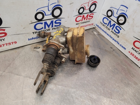 Fiat F Series F120, F130, F140 Brake Master Cylinder 5145630, 5145631, 82003369 - اسطوانة الفرامل - الآلات الزراعية: صورة 2 Fiat F Series F120, F130, F140 Brake Master Cylinder 5145630, 5145631, 82003369 - اسطوانة الفرامل - الآلات الزراعية: صورة 2