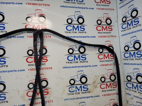 Ford 10, 30, 100, 200, 600, 1000 Ser Super Q, Q Cab Door Seal Kit D8nn9420531ac - باب و قطع الغيار: صورة 2 Ford 10, 30, 100, 200, 600, 1000 Ser Super Q, Q Cab Door Seal Kit D8nn9420531ac - باب و قطع الغيار: صورة 2