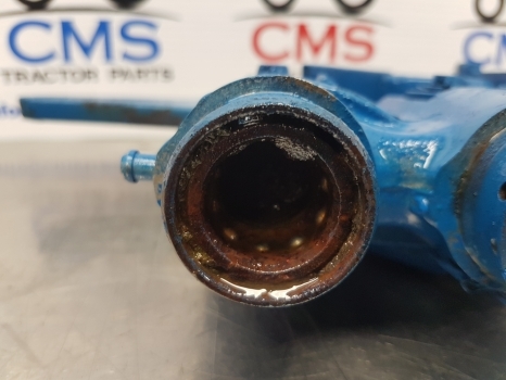 صمام هيدروليكي - جرار Ford 10, 30, 40, Ts10 Tw Series, Single Hydraulic Spool Valve Assy 81864873: صورة 8