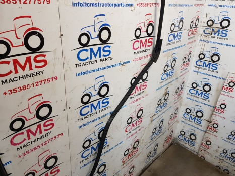 Ford 10, 30, Tw, 1000 Series, Super Q, Q Cab Door Rubber Seal Lhs D8nn9420531ac - باب و قطع الغيار: صورة 5 Ford 10, 30, Tw, 1000 Series, Super Q, Q Cab Door Rubber Seal Lhs D8nn9420531ac - باب و قطع الغيار: صورة 5