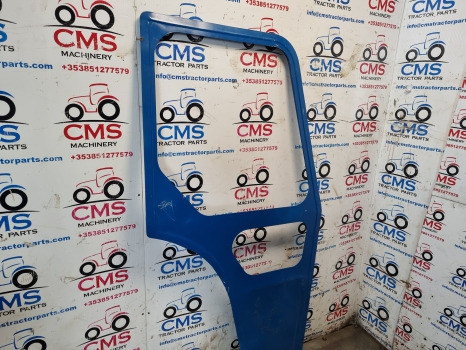 Ford 2000, 3000, 2600, 3600 Cab Door Frame Rhs - باب و قطع الغيار: صورة 4 Ford 2000, 3000, 2600, 3600 Cab Door Frame Rhs - باب و قطع الغيار: صورة 4