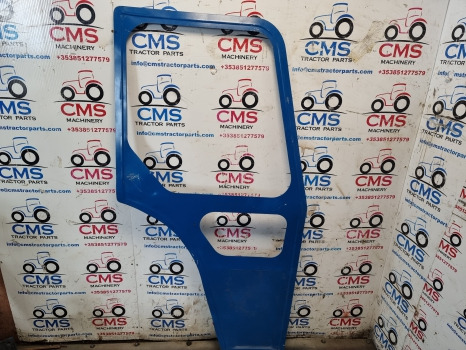 Ford 2000, 3000, 2600, 3600 Cab Door Frame Rhs - باب و قطع الغيار: صورة 2 Ford 2000, 3000, 2600, 3600 Cab Door Frame Rhs - باب و قطع الغيار: صورة 2