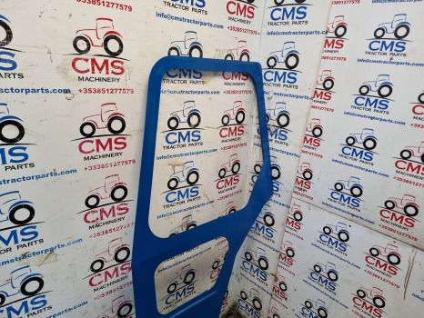 Ford 4000, 5000, 6000, 7000 Cab Door Frame Lhs 81834250 - باب و قطع الغيار: صورة 2 Ford 4000, 5000, 6000, 7000 Cab Door Frame Lhs 81834250 - باب و قطع الغيار: صورة 2