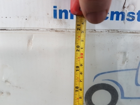 Ford 4000, 5000, 7100, Cab Front Windscreen 81818603 - الزجاج الأمامي - جرار: صورة 3 Ford 4000, 5000, 7100, Cab Front Windscreen 81818603 - الزجاج الأمامي - جرار: صورة 3