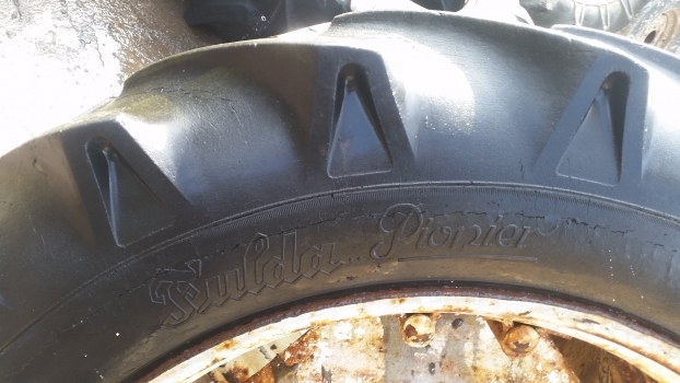 Ford 4000 Rear Wheel And Tyre 12.4/11-32. Please Check By Description - عجلات - جرار: صورة 4 Ford 4000 Rear Wheel And Tyre 12.4/11-32. Please Check By Description - عجلات - جرار: صورة 4