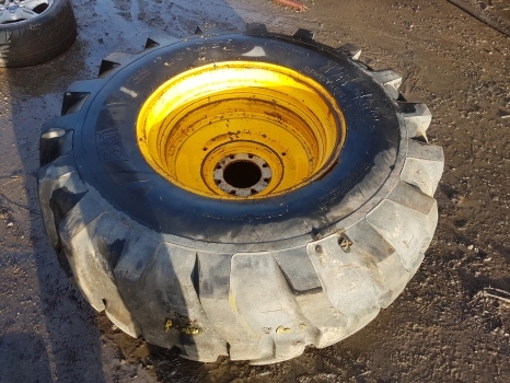 Ford 4550 Rear Wheel Rim And Tyre 18.4-26, 1 Inch Grip, 6 Inches Centre Hole - عجلات - جرار: صورة 1 Ford 4550 Rear Wheel Rim And Tyre 18.4-26, 1 Inch Grip, 6 Inches Centre Hole - عجلات - جرار: صورة 1