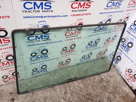 Ford 4610 Ap, Lp Cab Front Windscreen And Seal 83956746, 89403102, E3nn9403102bb - الزجاج الأمامي - جرار: صورة 5 Ford 4610 Ap, Lp Cab Front Windscreen And Seal 83956746, 89403102, E3nn9403102bb - الزجاج الأمامي - جرار: صورة 5