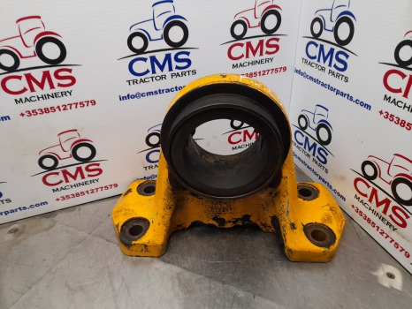 Ford 550 Swing Motor Retainer Top Plate Bracket 7703426 - محرك سوينغ - الآلات الزراعية: صورة 3 Ford 550 Swing Motor Retainer Top Plate Bracket 7703426 - محرك سوينغ - الآلات الزراعية: صورة 3