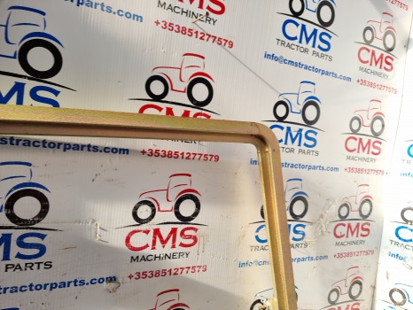 Ford 655, 550, 555 Loader, Digger, Cab Door Frame Rhs 83918765 - باب و قطع الغيار: صورة 5 Ford 655, 550, 555 Loader, Digger, Cab Door Frame Rhs 83918765 - باب و قطع الغيار: صورة 5
