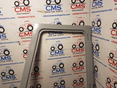 Ford 6610, 6710, 7710, 8210 Q Cab Door Frame Lhs New D8nn9420125bc - باب و قطع الغيار: صورة 4 Ford 6610, 6710, 7710, 8210 Q Cab Door Frame Lhs New D8nn9420125bc - باب و قطع الغيار: صورة 4