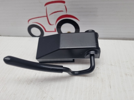 Ford 6610, 7410, 5610, Tw Q Cab Rear Window Latch Lh 83909519, D6nn94408n01a - باب و قطع الغيار: صورة 4 Ford 6610, 7410, 5610, Tw Q Cab Rear Window Latch Lh 83909519, D6nn94408n01a - باب و قطع الغيار: صورة 4