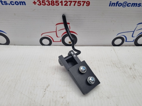Ford 6610,7410, 5610, Tw Q Cab Rear Window Latch Rh 83909518, D6nn9440860a - باب و قطع الغيار: صورة 3 Ford 6610,7410, 5610, Tw Q Cab Rear Window Latch Rh 83909518, D6nn9440860a - باب و قطع الغيار: صورة 3