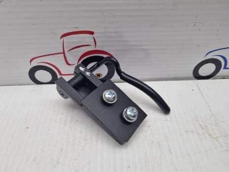 Ford 6610,7410, 5610, Tw Q Cab Rear Window Latch Rh 83909518, D6nn9440860a - باب و قطع الغيار: صورة 2 Ford 6610,7410, 5610, Tw Q Cab Rear Window Latch Rh 83909518, D6nn9440860a - باب و قطع الغيار: صورة 2