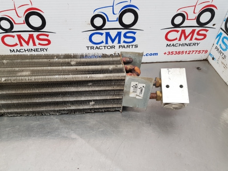 Ford 6635, 4635, 4835, 5635, 6635, 7635 Evaporator 5178593 - جزء تكييف الهواء: صورة 3 Ford 6635, 4635, 4835, 5635, 6635, 7635 Evaporator 5178593 - جزء تكييف الهواء: صورة 3