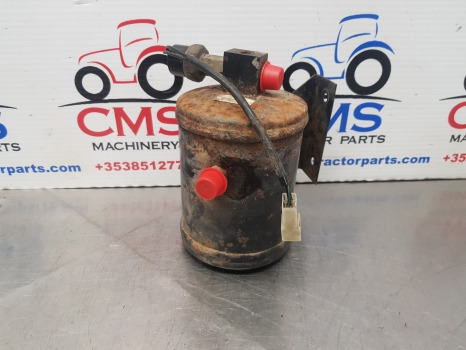 Ford 7610, 10 ,tw Series Super Q Cab Receiver Drier E4nn19825ab, E4nn19825aa - جزء تكييف الهواء: صورة 1 Ford 7610, 10 ,tw Series Super Q Cab Receiver Drier E4nn19825ab, E4nn19825aa - جزء تكييف الهواء: صورة 1