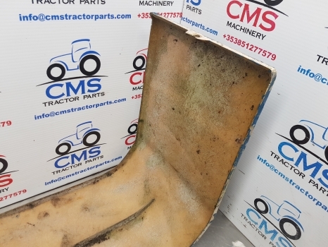 Ford 7810, 7910, 8210 Series Bonnet Cover Panel In Front Of The Cab D5nn9n128a - غطاء محرك المركبة - جرار: صورة 5 Ford 7810, 7910, 8210 Series Bonnet Cover Panel In Front Of The Cab D5nn9n128a - غطاء محرك المركبة - جرار: صورة 5