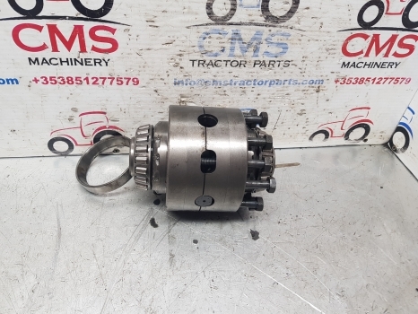 Ford 7840, 10, 40, Lb, Tlb Front Axle Differential Box Assy 9968055, 85827068 - صندوق التروس التفاضلية - الآلات الزراعية: صورة 1 Ford 7840, 10, 40, Lb, Tlb Front Axle Differential Box Assy 9968055, 85827068 - صندوق التروس التفاضلية - الآلات الزراعية: صورة 1