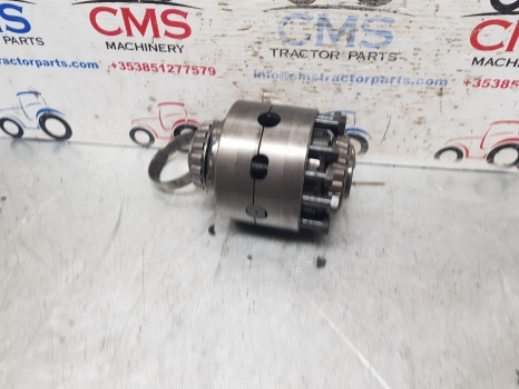 Ford 7840, 10, 40, Lb, Tlb Front Axle Differential Box Assy 9968055, 85827068 - صندوق التروس التفاضلية - الآلات الزراعية: صورة 4 Ford 7840, 10, 40, Lb, Tlb Front Axle Differential Box Assy 9968055, 85827068 - صندوق التروس التفاضلية - الآلات الزراعية: صورة 4