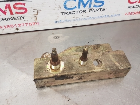 Ford 7840, 6640, 8360, 8160, Tm150 Wiper Motor Support 82024730, F0nn94031n75ab - مساحة الزجاج الأمامي - جرار: صورة 1 Ford 7840, 6640, 8360, 8160, Tm150 Wiper Motor Support 82024730, F0nn94031n75ab - مساحة الزجاج الأمامي - جرار: صورة 1
