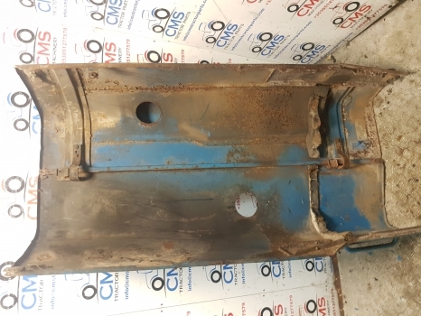 Ford 7840, 8240, 8340 Bonnet Hood Panel Assy 81872176, E9nn16619ef, E9nn16618cc - غطاء محرك المركبة - جرار: صورة 5 Ford 7840, 8240, 8340 Bonnet Hood Panel Assy 81872176, E9nn16619ef, E9nn16618cc - غطاء محرك المركبة - جرار: صورة 5