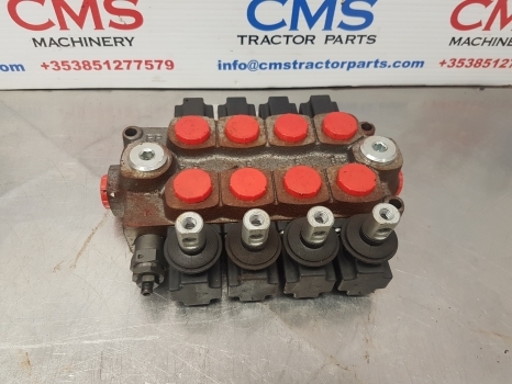Ford New Holland Case, Massey Ferguson Quicke Loader Spool Valve Assy Sq454001 - صمام هيدروليكي - جرار: صورة 1 Ford New Holland Case, Massey Ferguson Quicke Loader Spool Valve Assy Sq454001 - صمام هيدروليكي - جرار: صورة 1