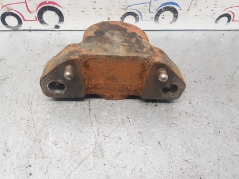 Ford New Holland Fiat 90-90 Front Axle Suspension Bracket 5140451, 5140452 - تعليق - جرار: صورة 4 Ford New Holland Fiat 90-90 Front Axle Suspension Bracket 5140451, 5140452 - تعليق - جرار: صورة 4