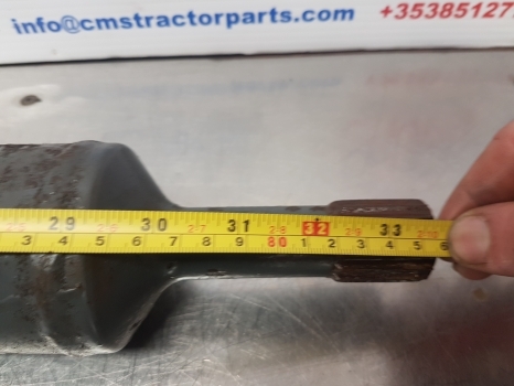 Ford New Holland Ts110, Ts And 40 Series 4wd Propeller Drive Shaft 82011577 - عمود الكردان - جرار: صورة 5 Ford New Holland Ts110, Ts And 40 Series 4wd Propeller Drive Shaft 82011577 - عمود الكردان - جرار: صورة 5