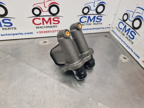 Ford Tw10, Tw Series, 9600 Brake Master Cylinder C7nn2140a, D3nn2140a - اسطوانة الفرامل - الآلات الزراعية: صورة 5 Ford Tw10, Tw Series, 9600 Brake Master Cylinder C7nn2140a, D3nn2140a - اسطوانة الفرامل - الآلات الزراعية: صورة 5