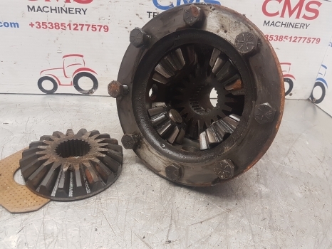 International Case 85, 95 Rear Axle Differential 399763r1, 404336r1, 399776r1 - صندوق التروس التفاضلية - جرار: صورة 4 International Case 85, 95 Rear Axle Differential 399763r1, 404336r1, 399776r1 - صندوق التروس التفاضلية - جرار: صورة 4