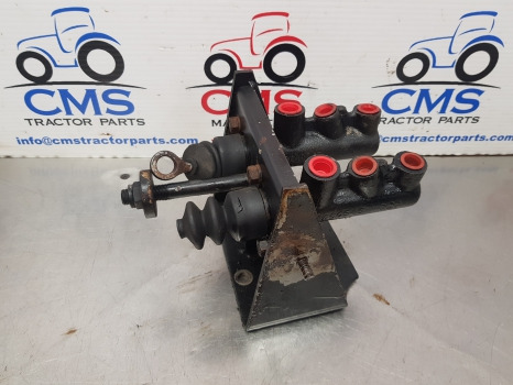 International Case 885 Xl, 85, Case 4200, Brake Master Cylinder 1287843c91 - اسطوانة الفرامل - الآلات الزراعية: صورة 3 International Case 885 Xl, 85, Case 4200, Brake Master Cylinder 1287843c91 - اسطوانة الفرامل - الآلات الزراعية: صورة 3