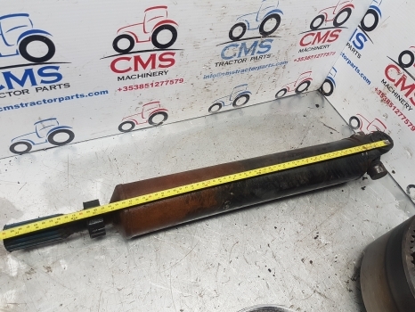 Jcb 2cx Front Axle Propeller Drive Shaft 914/42700, 914/47000 - عمود الكردان - جرافة حفار: صورة 4 Jcb 2cx Front Axle Propeller Drive Shaft 914/42700, 914/47000 - عمود الكردان - جرافة حفار: صورة 4