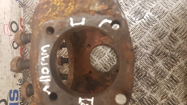 Jcb 3cx Front Axle Steering Spindle Swivel Housing Lhs 448/05101, 448/04008 - مفصل التوجيه - جرافة حفار: صورة 4 Jcb 3cx Front Axle Steering Spindle Swivel Housing Lhs 448/05101, 448/04008 - مفصل التوجيه - جرافة حفار: صورة 4