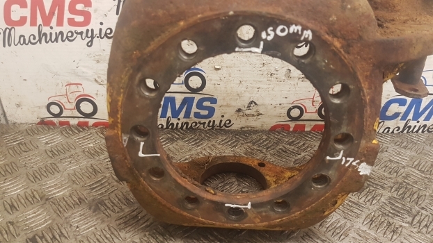 Jcb 3cx Front Axle Steering Spindle Swivel Housing Rhs 448/07401 - مفصل التوجيه - جرافة حفار: صورة 4 Jcb 3cx Front Axle Steering Spindle Swivel Housing Rhs 448/07401 - مفصل التوجيه - جرافة حفار: صورة 4