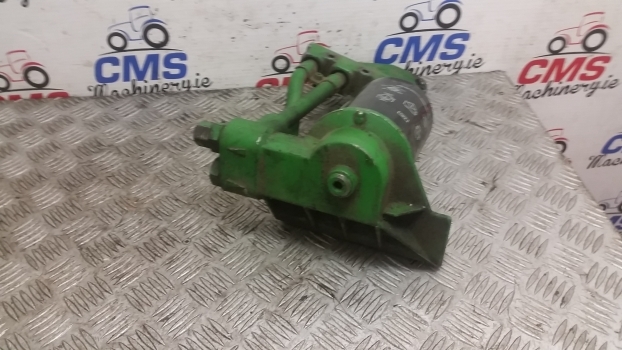John Deere 6110 Oil Filter Head And Adapter Fitting Re503727, Re519885, R501436 - فلتر الزيت - جرار: صورة 3 John Deere 6110 Oil Filter Head And Adapter Fitting Re503727, Re519885, R501436 - فلتر الزيت - جرار: صورة 3
