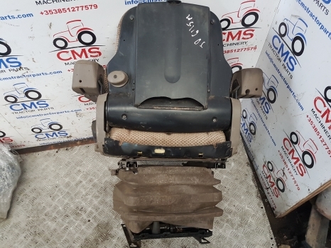 John Deere 6115m Seat Mechanical Suspended Bl165295, Al212665, Bl15278 - مقعد - جرار: صورة 4 John Deere 6115m Seat Mechanical Suspended Bl165295, Al212665, Bl15278 - مقعد - جرار: صورة 4