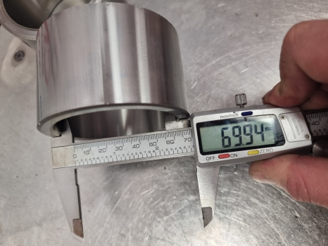 John Deere 6145r, 6j, 6m, 6r Series, Transmission Sleeve Bushing R289929 - صندوق التروس: صورة 4 John Deere 6145r, 6j, 6m, 6r Series, Transmission Sleeve Bushing R289929 - صندوق التروس: صورة 4