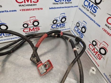 John Deere 6145r, 6r Series, Battery Cables Assy Al218316, Al220485 - النظام الكهربائي - الآلات الزراعية: صورة 4 John Deere 6145r, 6r Series, Battery Cables Assy Al218316, Al220485 - النظام الكهربائي - الآلات الزراعية: صورة 4