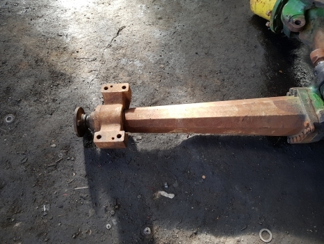 John Deere 6210r Front Axle Suspension Bracket L204767, L206438, L213495 - تعليق - جرار: صورة 1 John Deere 6210r Front Axle Suspension Bracket L204767, L206438, L213495 - تعليق - جرار: صورة 1