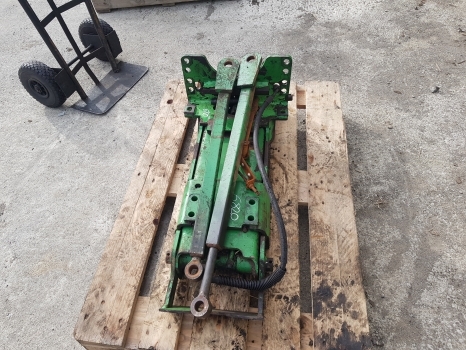 John Deere 6920, 6820, 6810, 6910 Pick Up Hitch Frame Al229594, Al220949 - قارنة توصيل هيدروليكي - الآلات الزراعية: صورة 4 John Deere 6920, 6820, 6810, 6910 Pick Up Hitch Frame Al229594, Al220949 - قارنة توصيل هيدروليكي - الآلات الزراعية: صورة 4
