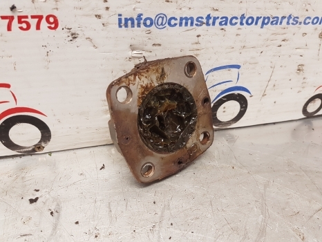 Landini Vision 95, 105 Front Axle King Pin Top Cover 3557986m1 - المحور الأمامي - جرار: صورة 1 Landini Vision 95, 105 Front Axle King Pin Top Cover 3557986m1 - المحور الأمامي - جرار: صورة 1