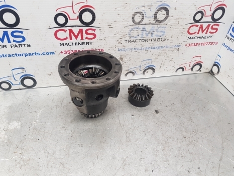 Manitou Mlt634-120 Dana Spicer 212/426 Axle Differential 51581d08; 112.04.702.01 - صندوق التروس التفاضلية - رافعة تلسكوبية: صورة 1 Manitou Mlt634-120 Dana Spicer 212/426 Axle Differential 51581d08; 112.04.702.01 - صندوق التروس التفاضلية - رافعة تلسكوبية: صورة 1