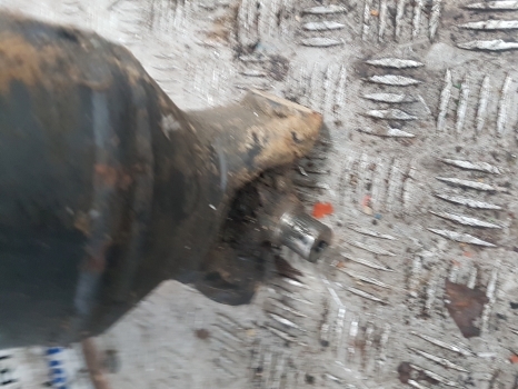Manitou Mrt 2540, Mrt-x2540, Mtr2150, Mrt-x2150 Propeller Shaft 907575 - عمود الكردان - الآلات الزراعية: صورة 5 Manitou Mrt 2540, Mrt-x2540, Mtr2150, Mrt-x2150 Propeller Shaft 907575 - عمود الكردان - الآلات الزراعية: صورة 5