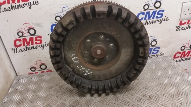 Massey Ferguson 135 Engine Flywheel Assembly 11 Inches Clutch Disc - دولاب الموازنة - جرار: صورة 3 Massey Ferguson 135 Engine Flywheel Assembly 11 Inches Clutch Disc - دولاب الموازنة - جرار: صورة 3